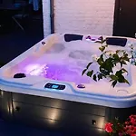Maison Du Jardin Botanique 7 Min Centre Et Gare Accueil Velos منزل للإقامة