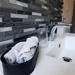 Homestay Maison Du Jardin Botanique 7 Min Centre Et Gare Accueil Velos *