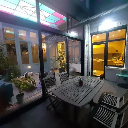 Maison Du Jardin Botanique 7 Min Centre Et Gare Проживание в семье