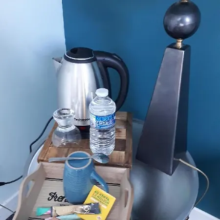 Проживание в семье Maison Du Jardin Botanique 7 Min Centre Et Gare Туркуэн