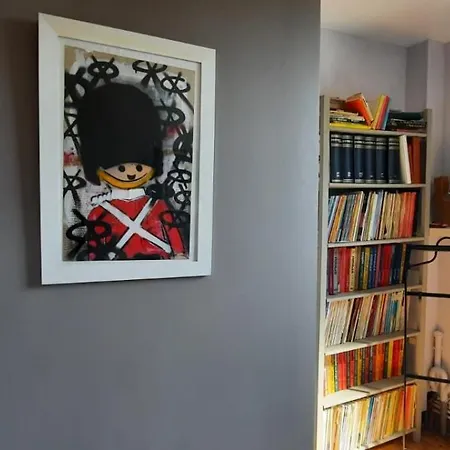 Проживание в семье Maison Du Jardin Botanique 7 Min Centre Et Gare *